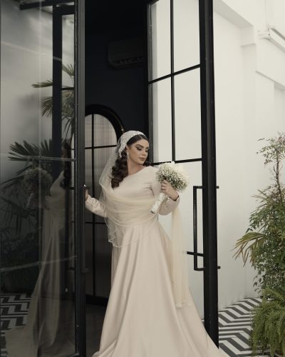 Gown dress